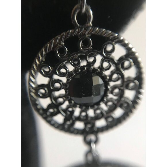 Vintage Double Black Filigree Circle Pierced Wire Dangle Earrings Black Cabochon - Picture 7 of 8